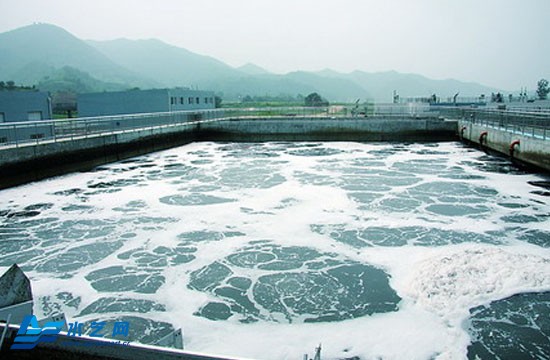 【聚焦兩會(huì)】全國人大代表?xiàng)詈憧。杭訌?qiáng)環(huán)境保護(hù)建設(shè)美麗鄉(xiāng)村